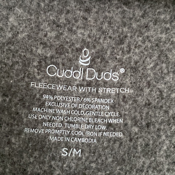 Comfy Gray Cardigan/Pullover with Pockets and Thumbholes! - Picture 2 of 4